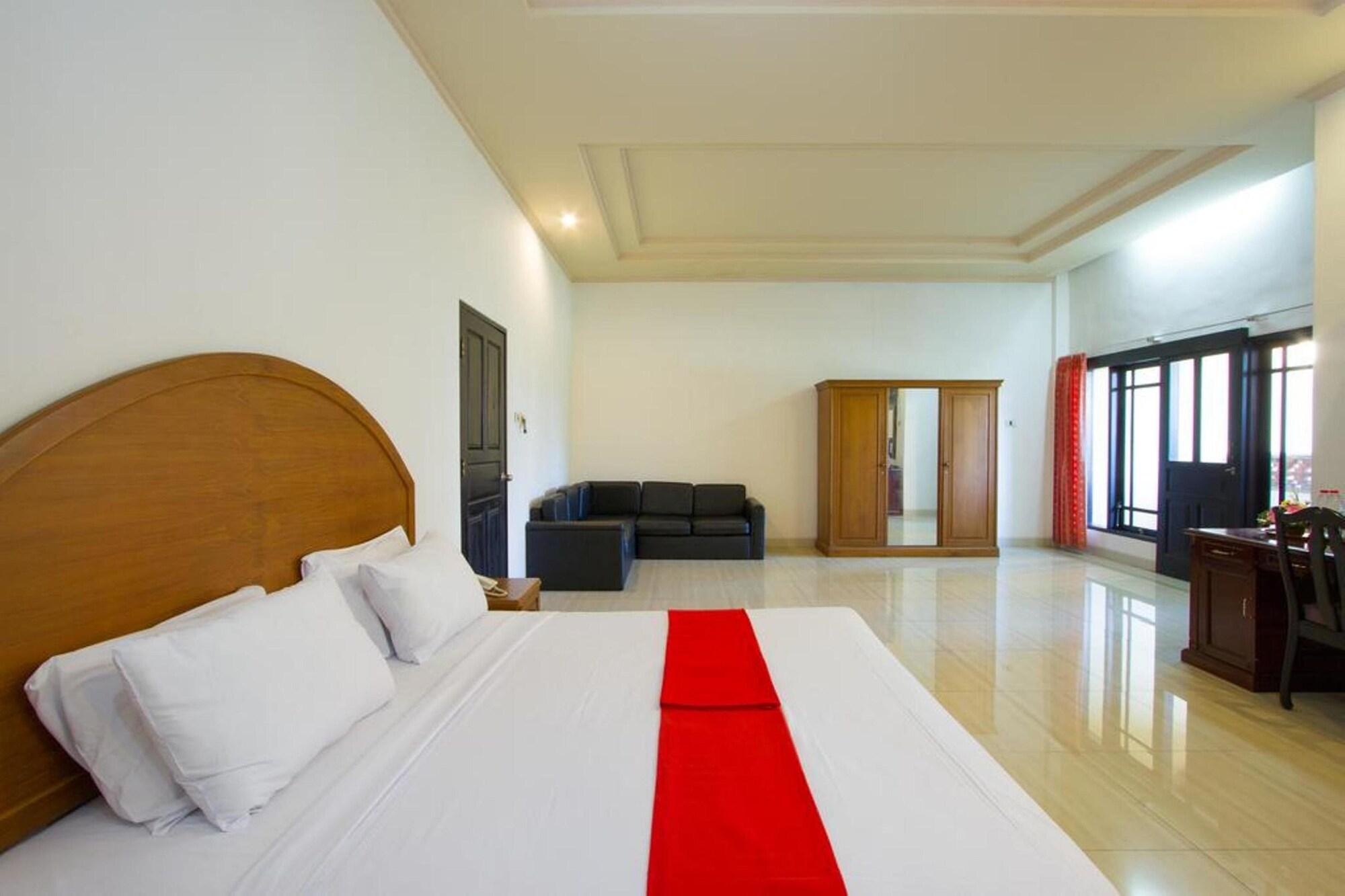 Hotel Oranjje دنباسار المظهر الخارجي الصورة