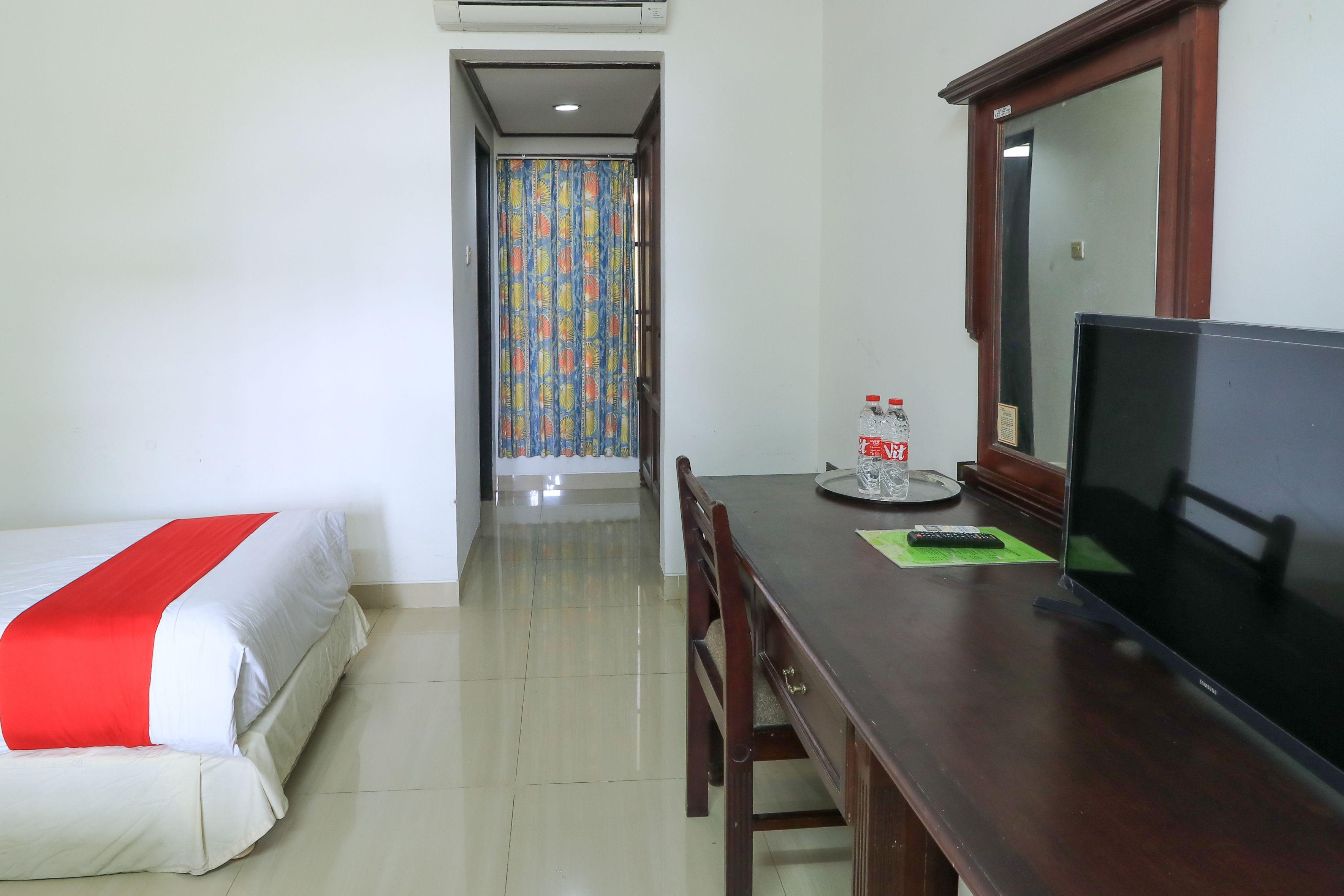 Hotel Oranjje دنباسار المظهر الخارجي الصورة