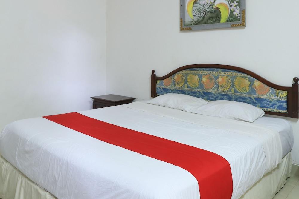 Hotel Oranjje دنباسار المظهر الخارجي الصورة