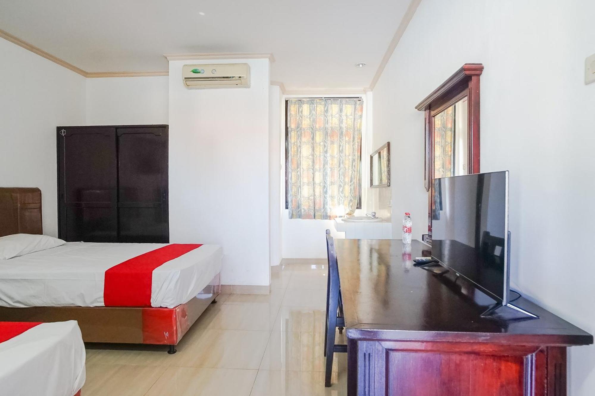 Hotel Oranjje دنباسار المظهر الخارجي الصورة