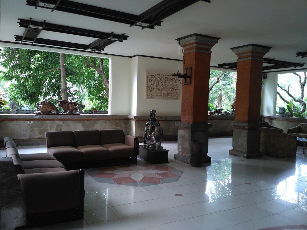 Hotel Oranjje دنباسار المظهر الخارجي الصورة